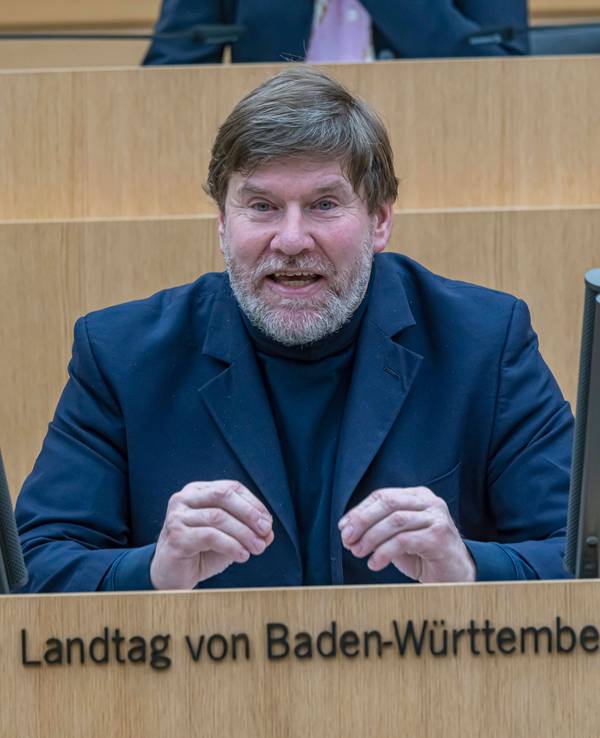 Zu sehen ist Dr. Markus Rösler bei der 106. Plenarsitzung des Landtags von Baden-Württemberg am 23.10.2024 in Stuttgart, Baden-Württemberg, Deutschland.