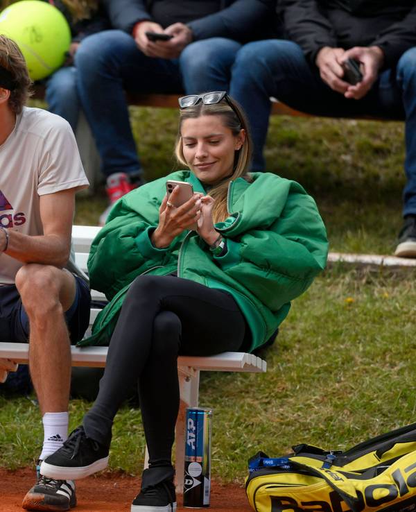 Alexander Zverev und Sophia Thomalla bei einem Tennis-Training des Olympiasiegers.