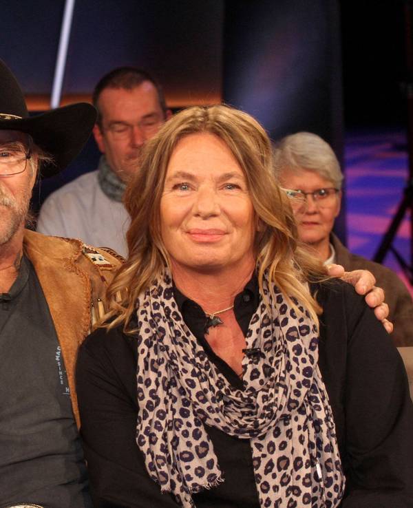 Konrad Konny Reimann deutscher Unternehmer Auswanderer mit Ehefrau Manu zu Gast in der NDR Talkshow , aus dem Studio 3 beim NDR am Freitag 20.10.2022 in Hamburg.
