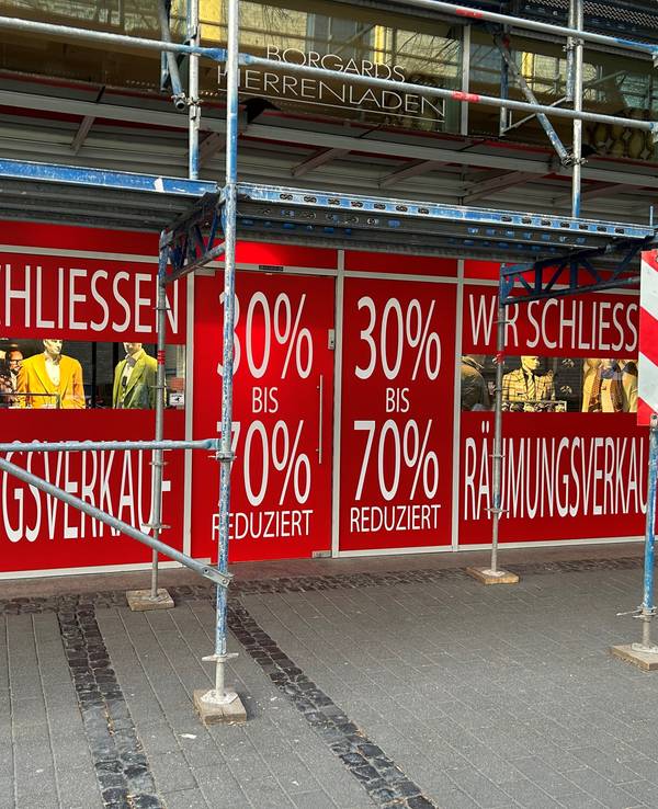 Außenansicht von Borgards Herrenladen in Köln.