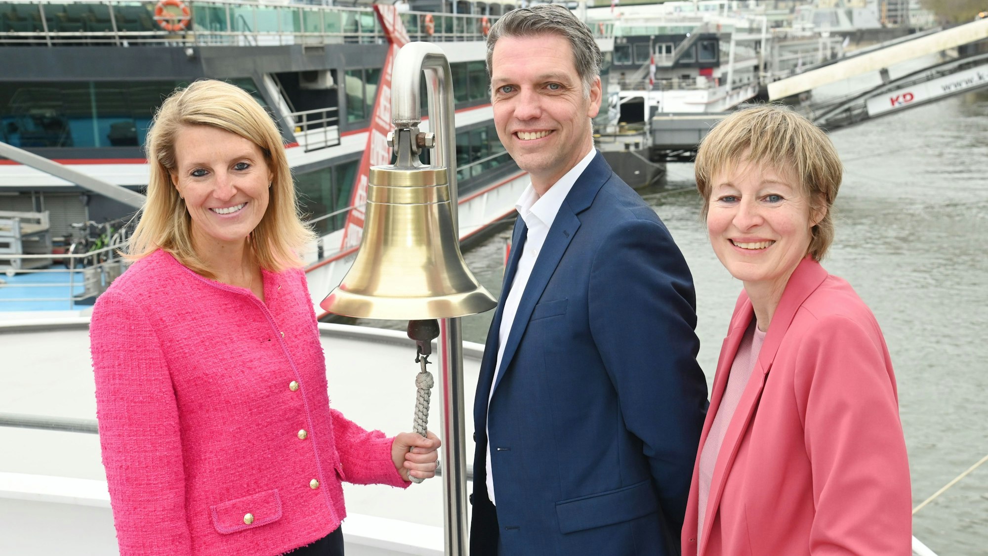 PK der KD zur Saisoneröffnung mit Nicole Becker, Lina Luig und Sascha Linden.