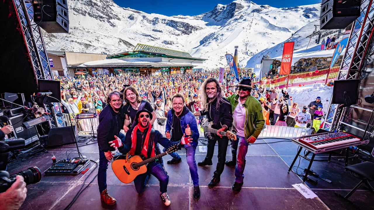 Die Bläck Fööss auf der Bühne in Hintertux.