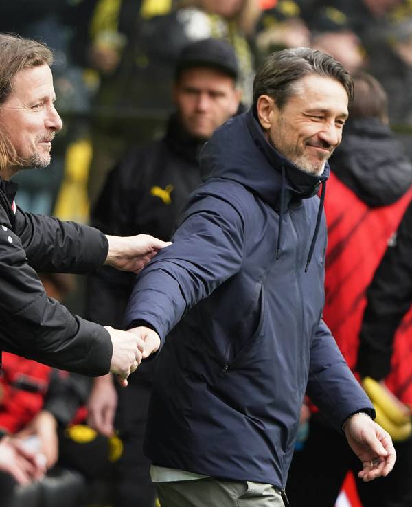Bo Henriksen und Niko Kovac schütteln sich die Hände
