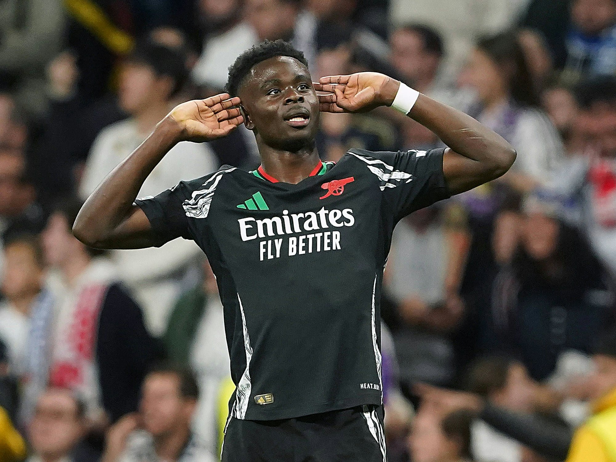 Bukayo Saka jubelt über sein Tor gegen Real Madrid.