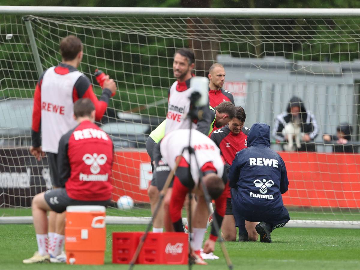Joel Schmied beendet am Mittwoch (16. April 2025) verletzt das Training beim 1. FC Köln.