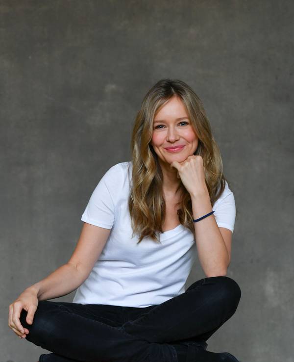 ARCHIV - 20.02.2019, Berlin: EXKLUSIV - Die Schauspielerin Stefanie Stappenbeck bei einem Fototermin zum SAT.1-Drama "Lautlose Tropfen".