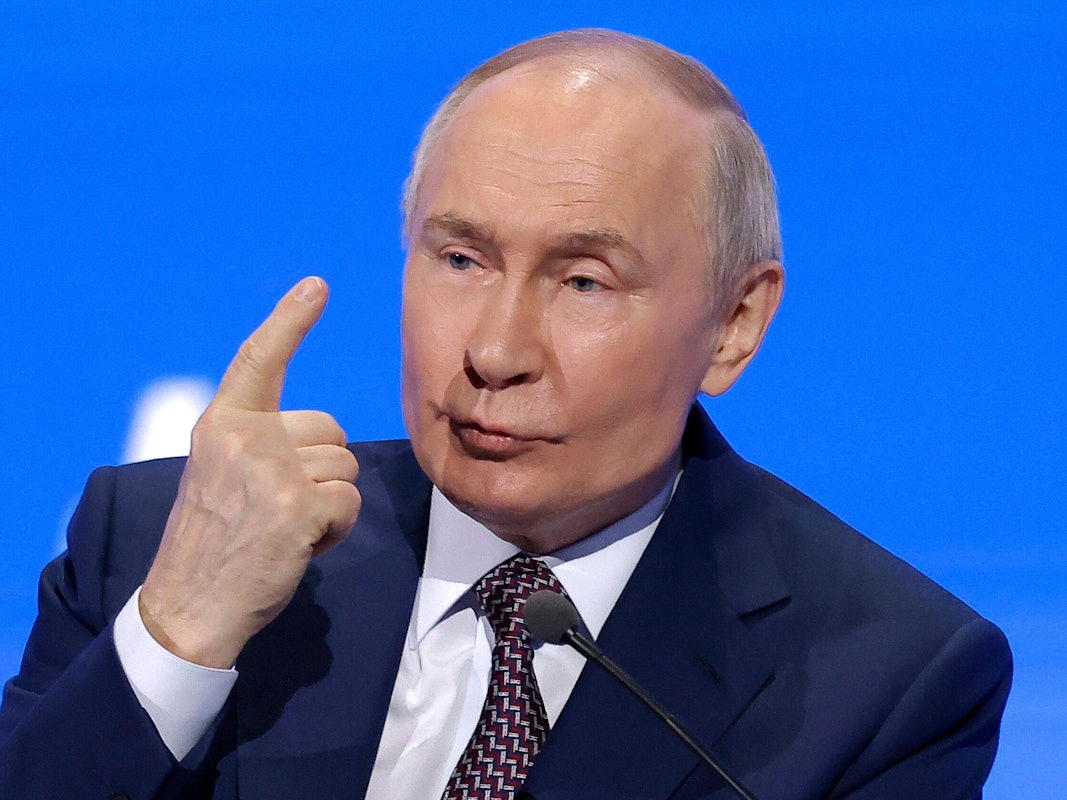 Der russische Präsident Wladimir Putin gestikuliert während seiner Rede auf dem Jahreskongress der Russischen Union der Industriellen und Unternehmer.