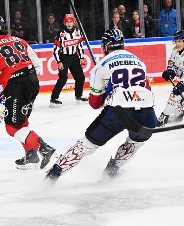 Mit diesem Schuss schoss Gregor MacLeod die Haie zum Overtime-Sieg gegen Berlin.