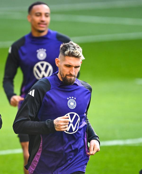 Robin Koch (l.) und Robert Andrich beim Training