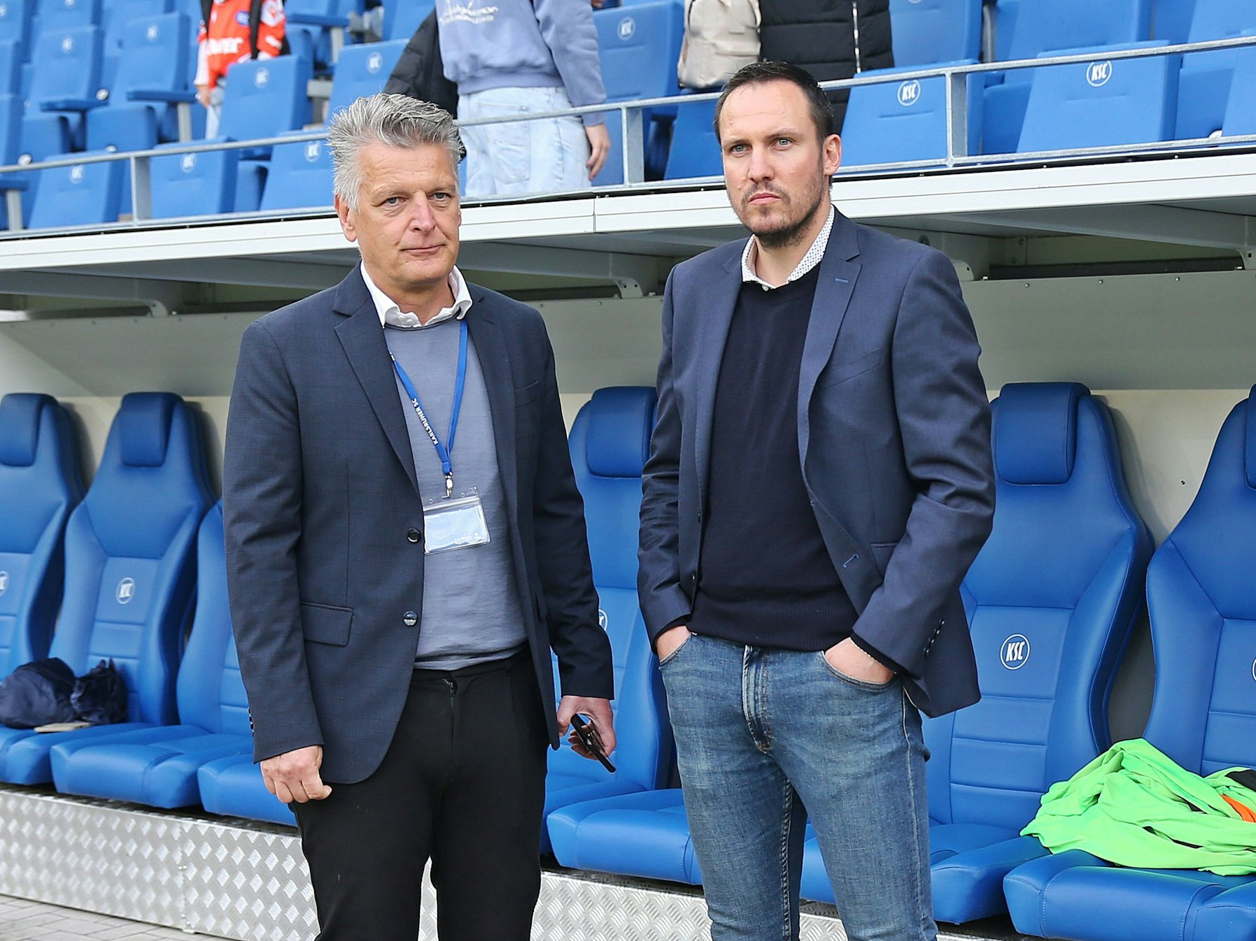 Sportdirektor Sebastian Freis neben Medienchef Christopher Lymberopoulos.