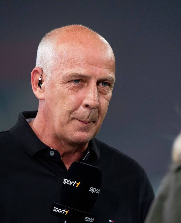 Mario Basler bei einem TV-Auftritt in der 2. Bundesliga bei Sport1.