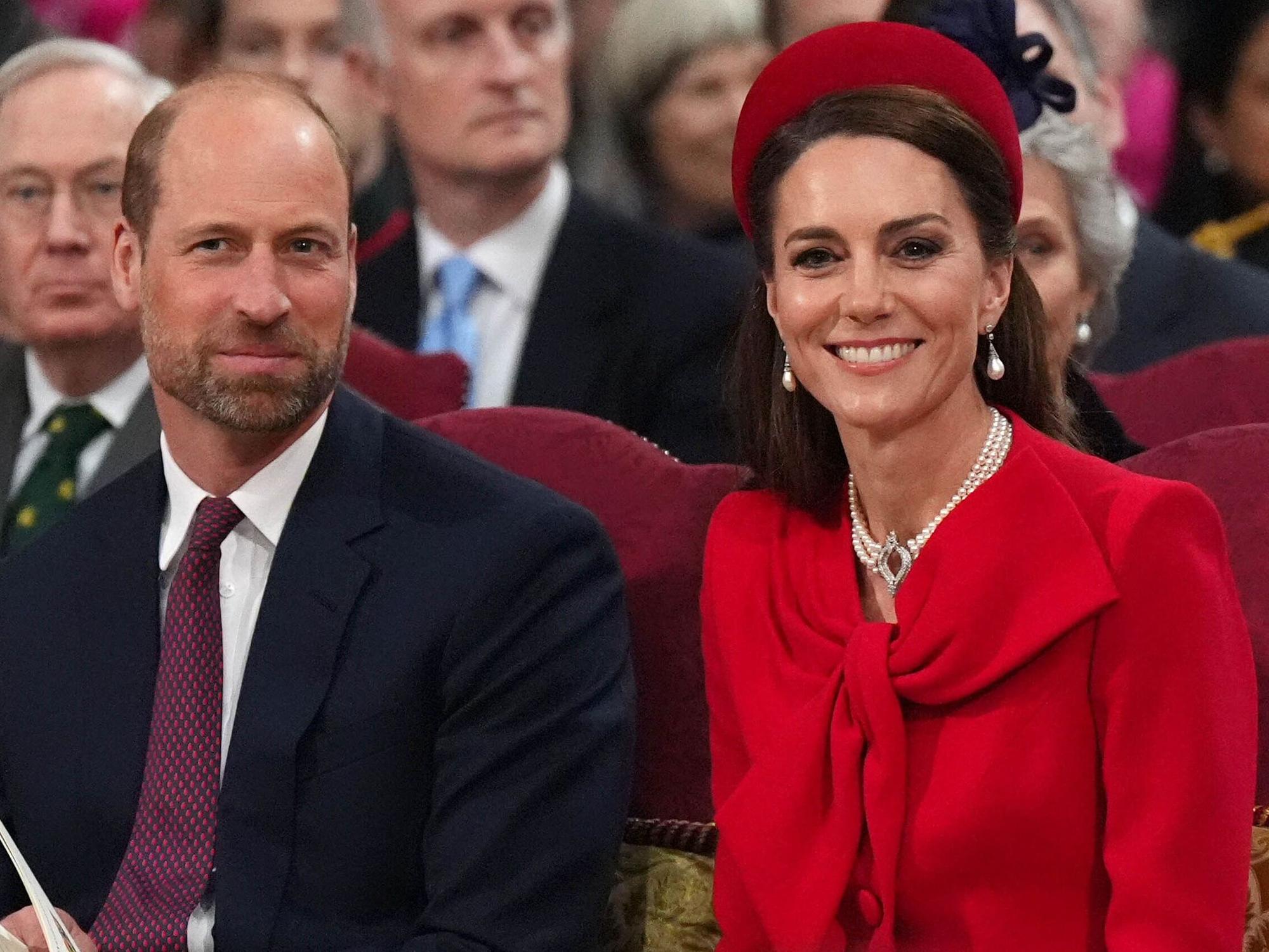 Prinz William und Prinzessin Kate strahlen.