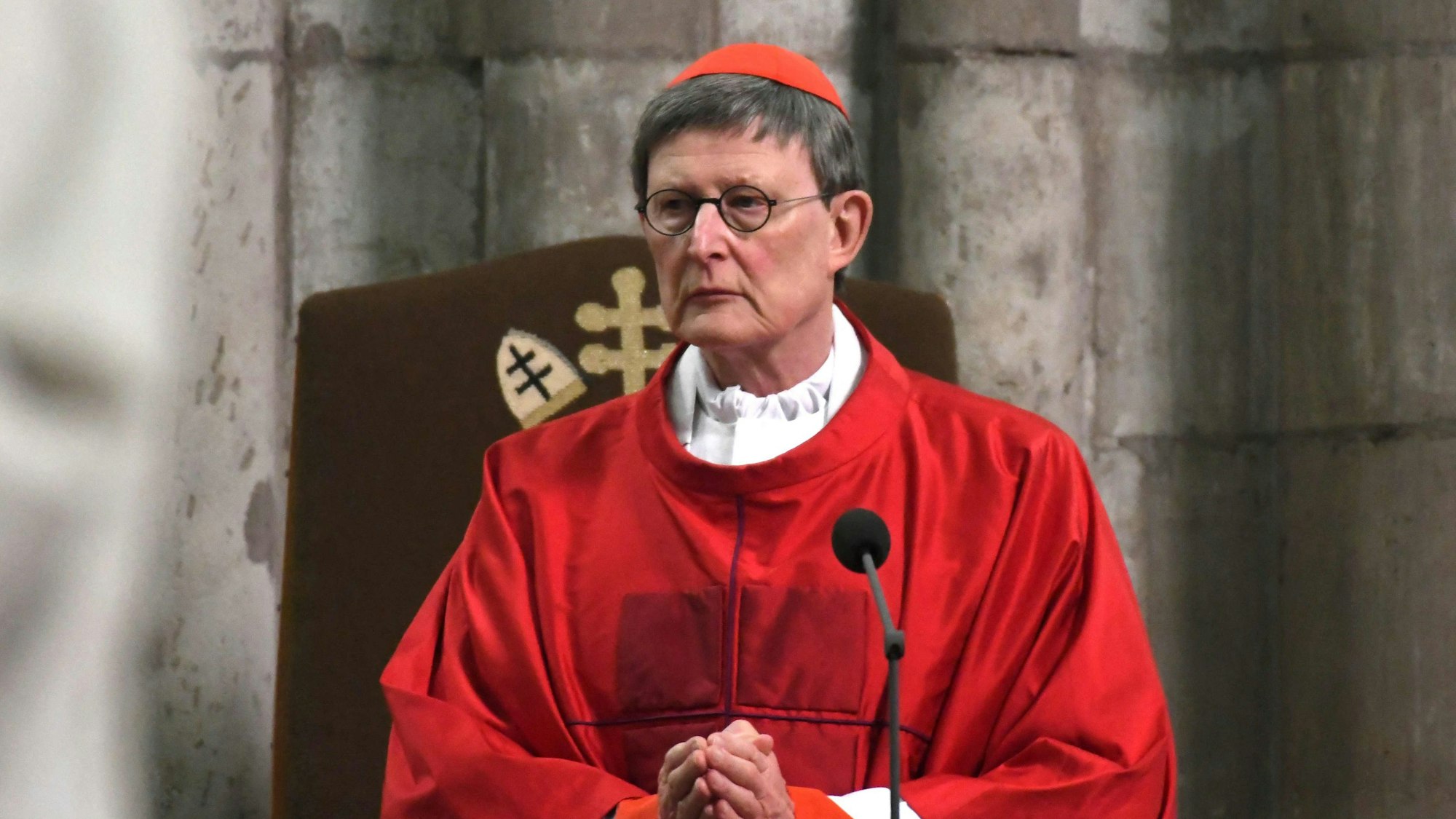 Verheerende Umfragewerte: Kardinal Rainer Maria Woelki genießt laut einer Forsa-Umfrage nur noch wenig Vertrauen unter Kölnerinnen und Kölnern. (Archivbild)