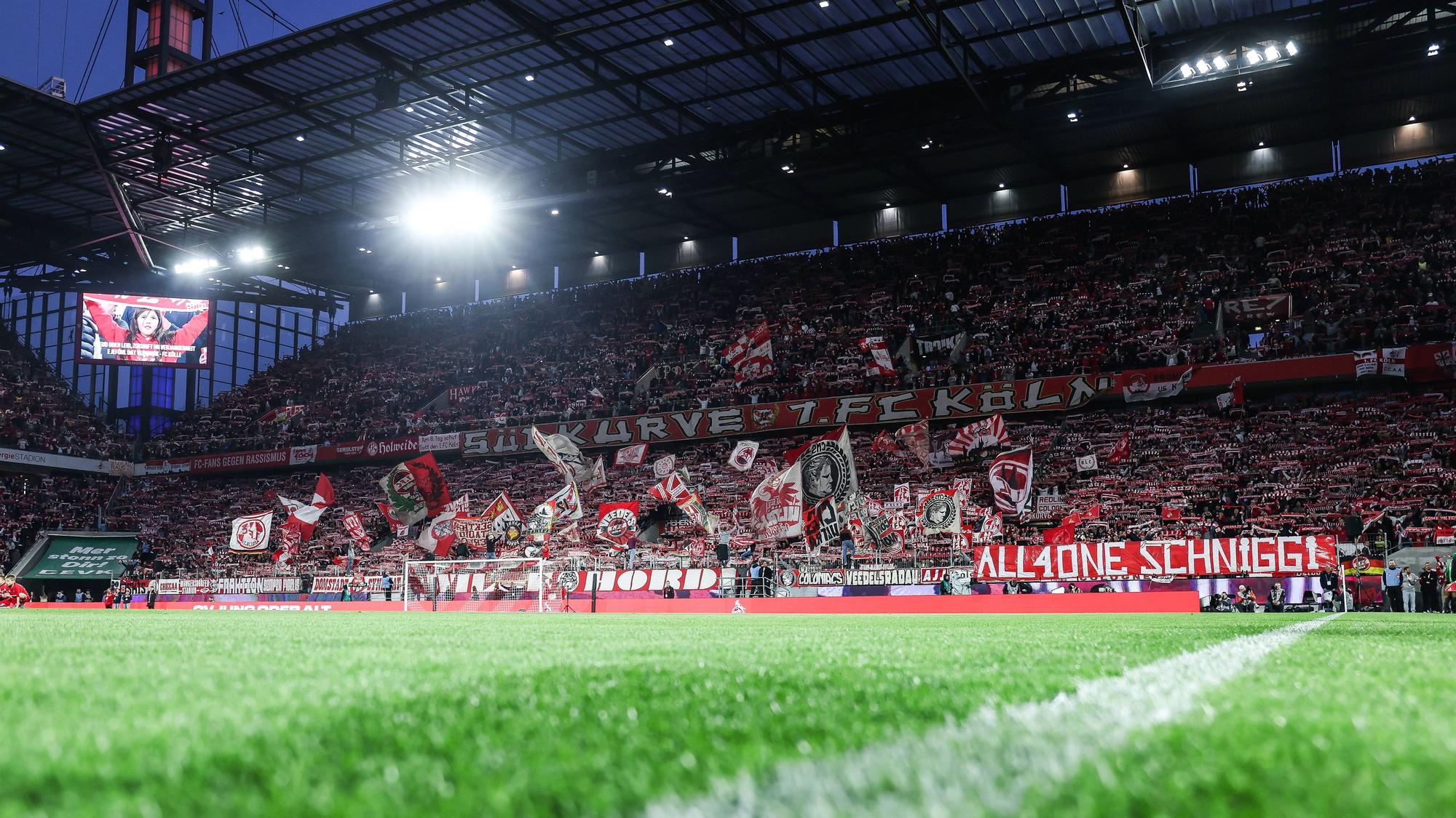 Die Südtribüne des 1. FC Köln.