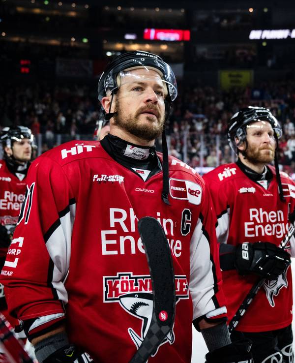 Haie-Kapitän Moritz Müller am 23. April nach der 0:7-Niederlage gegen die Eisbären Berlin.