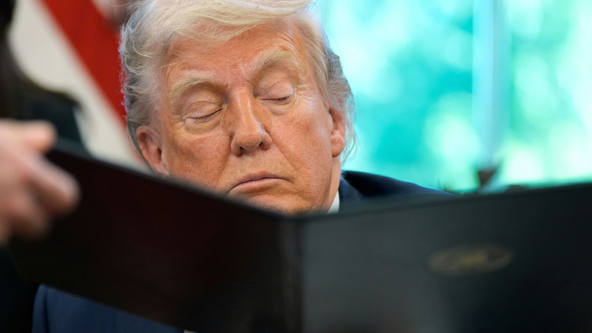 US-Präsident Donald Trump am 23. April im Oval Office