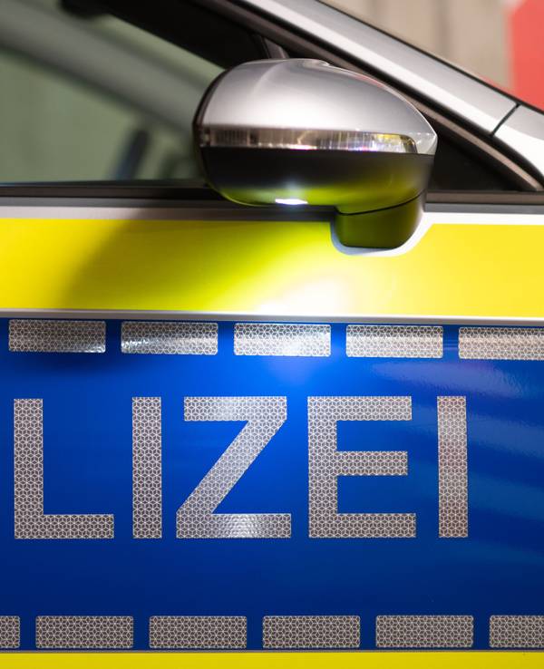 Am Bahnhof Singen läuft ein Großeinsatz der Polizei.
