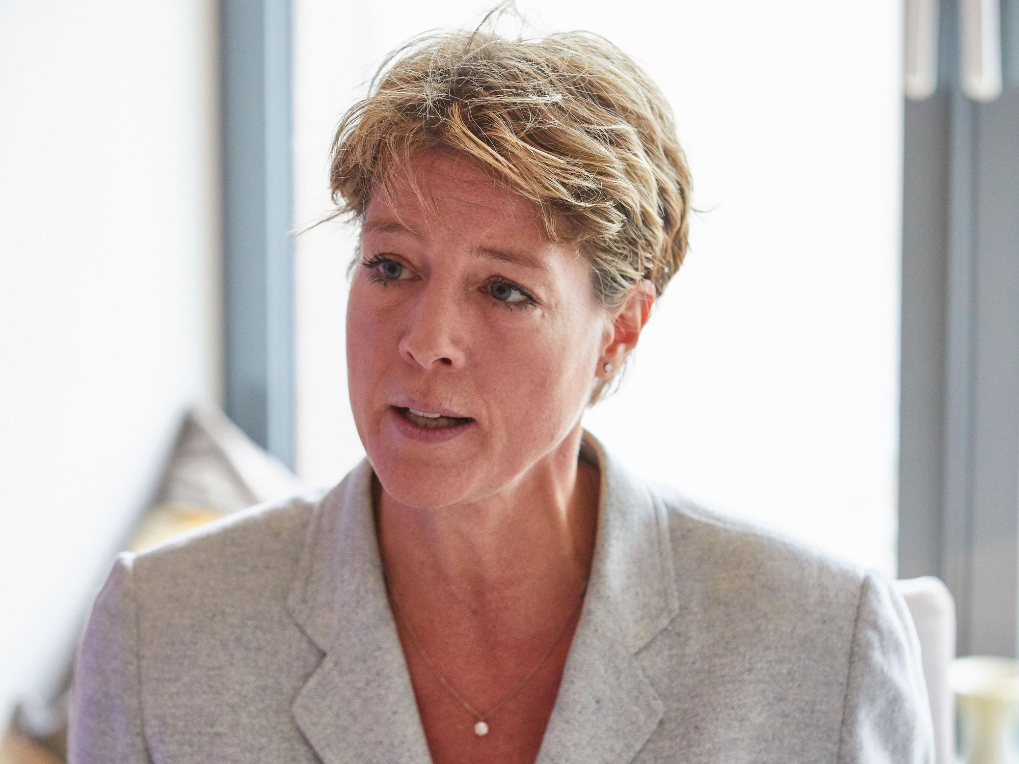 Christina Block bei einem Pressegespräch im Jahr 2019 in einem Restaurant an der Kleinen Alster am Jungfernstieg.