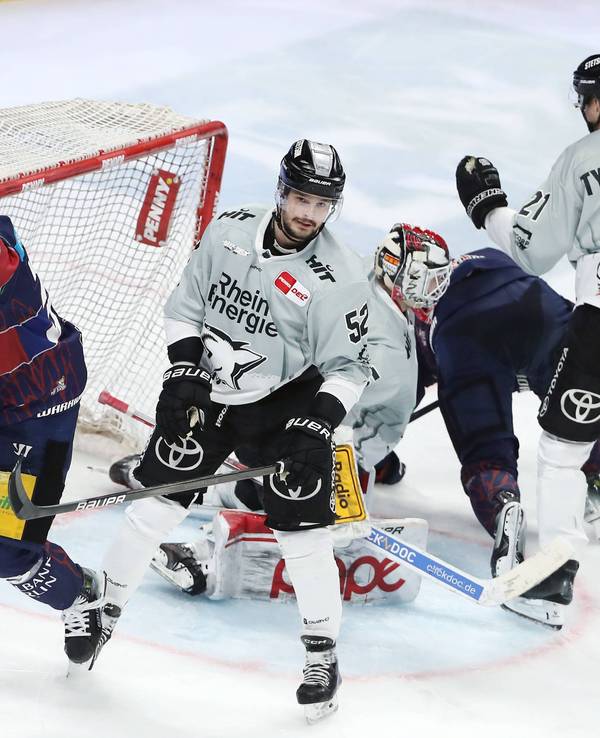 Yannick Veilleux jubelt nach 5:0.