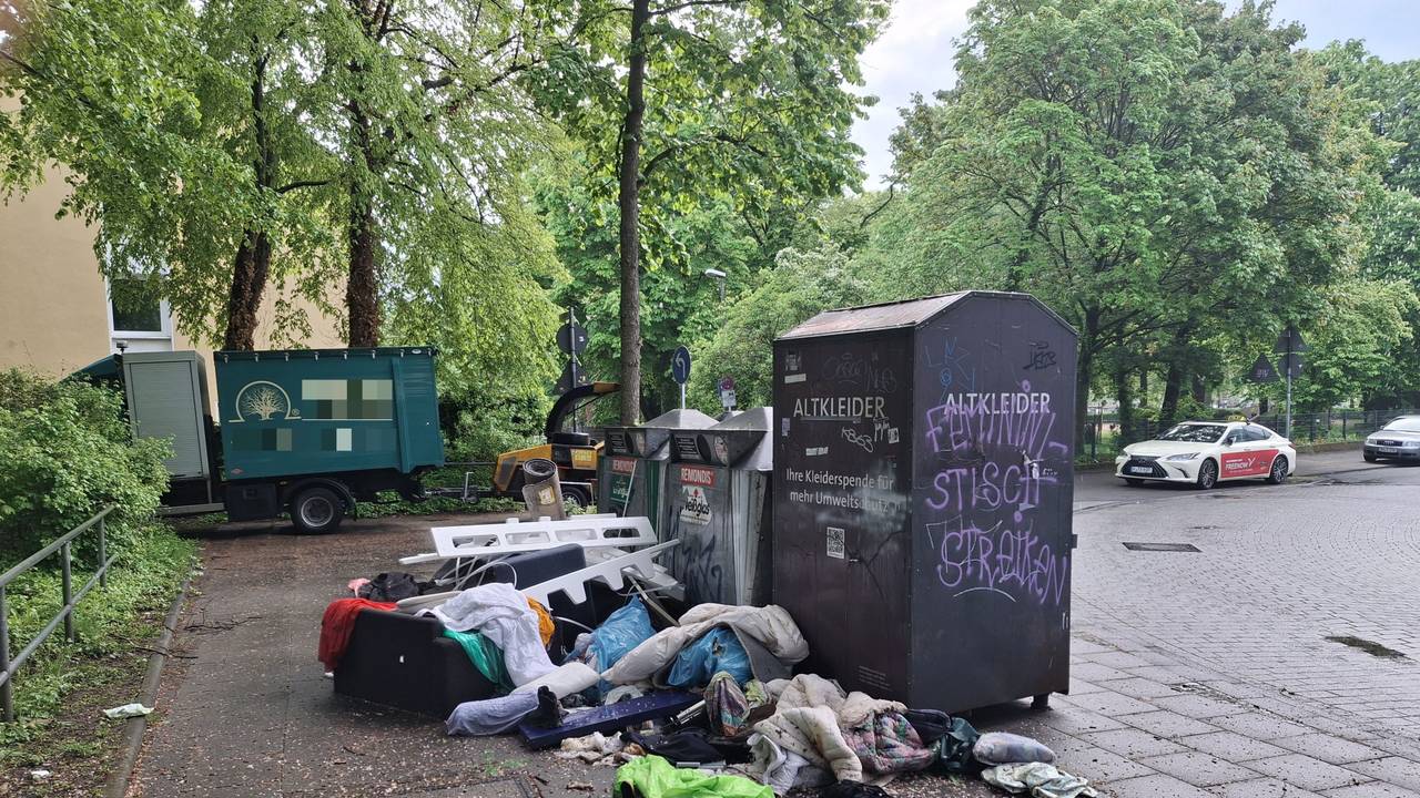 Eine wilde Müllkippe in Köln.