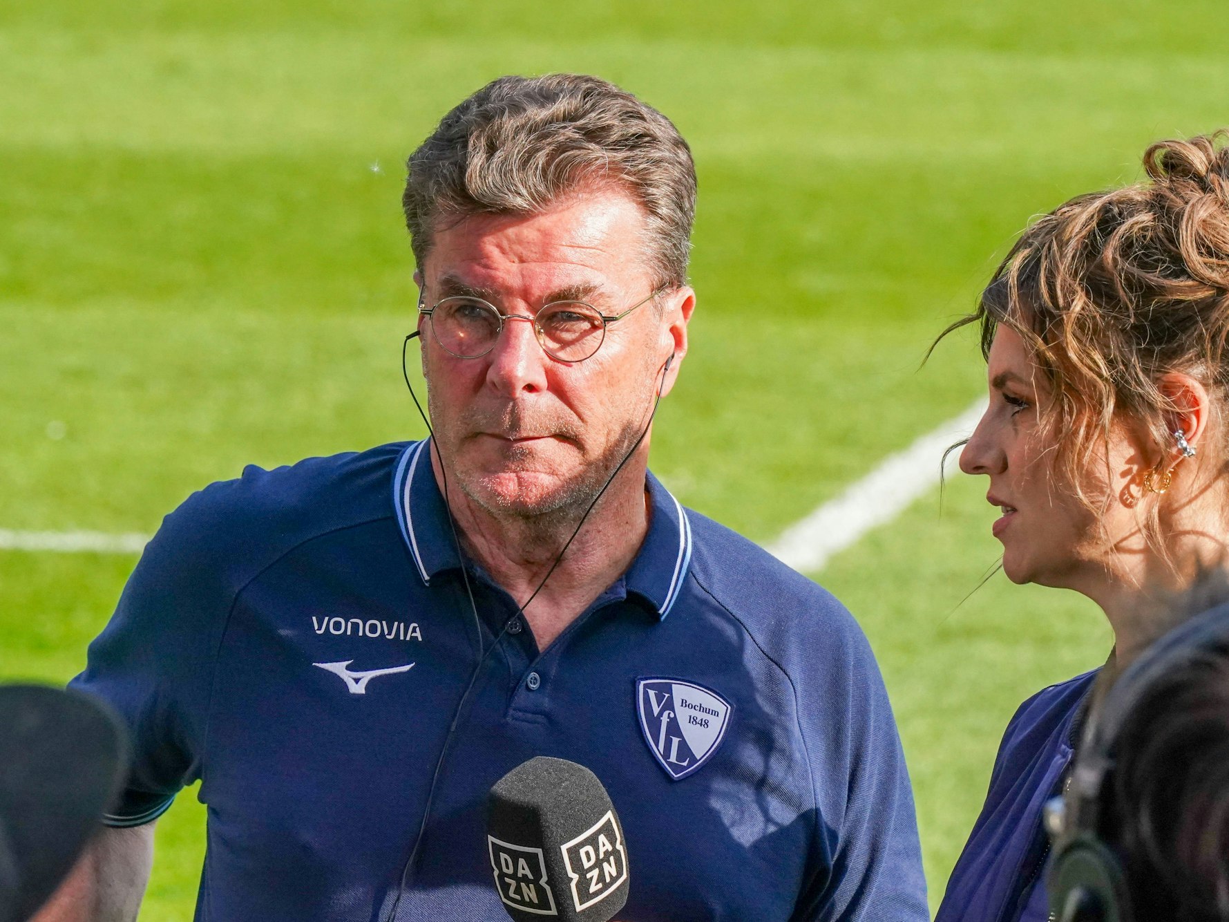 Dieter Hecking nach dem Unentschieden beim Interview mit Laura Wontorra.