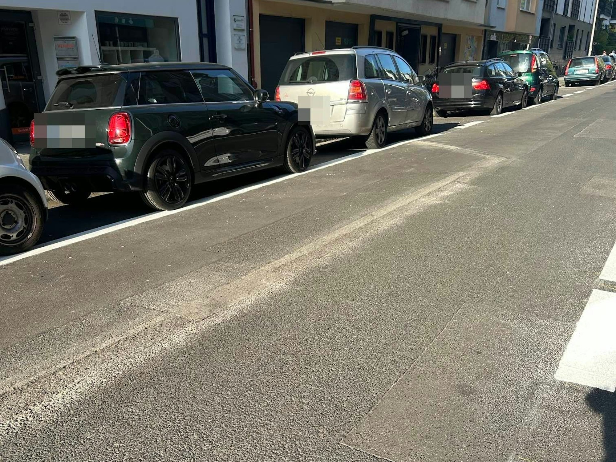 Parkplätze in der Mozartstraße im Rathenau-Viertel