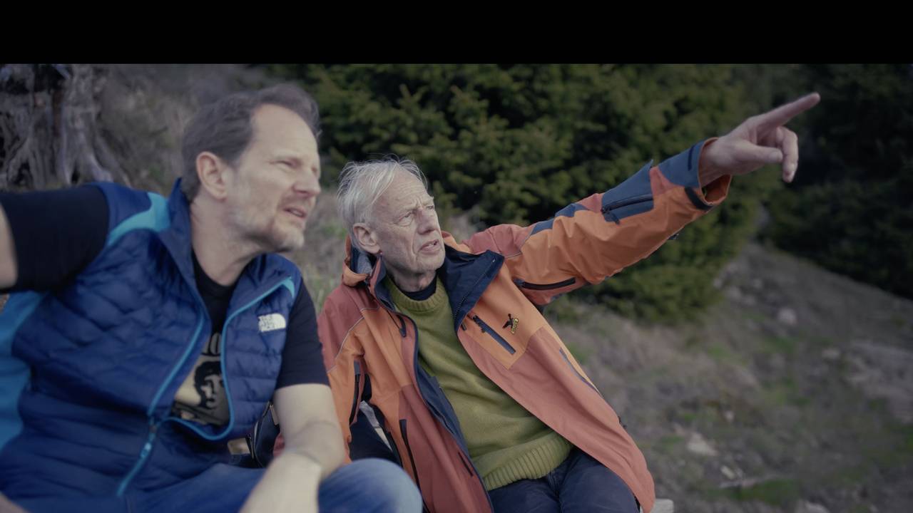 Kaberettist Rainer Pause und Sohn Aljoscha (links) beim Bergwandern in Südtirol.
Fotos zur Verfügung gestellt an Christof Ernst von Aljoscha Pause