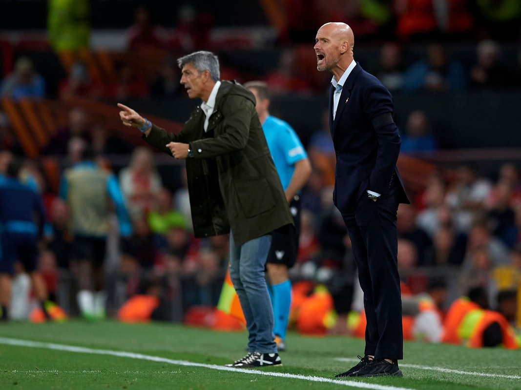 Erik ten Hag (r.) und Imanol Alguacil an der Seitenlinie.