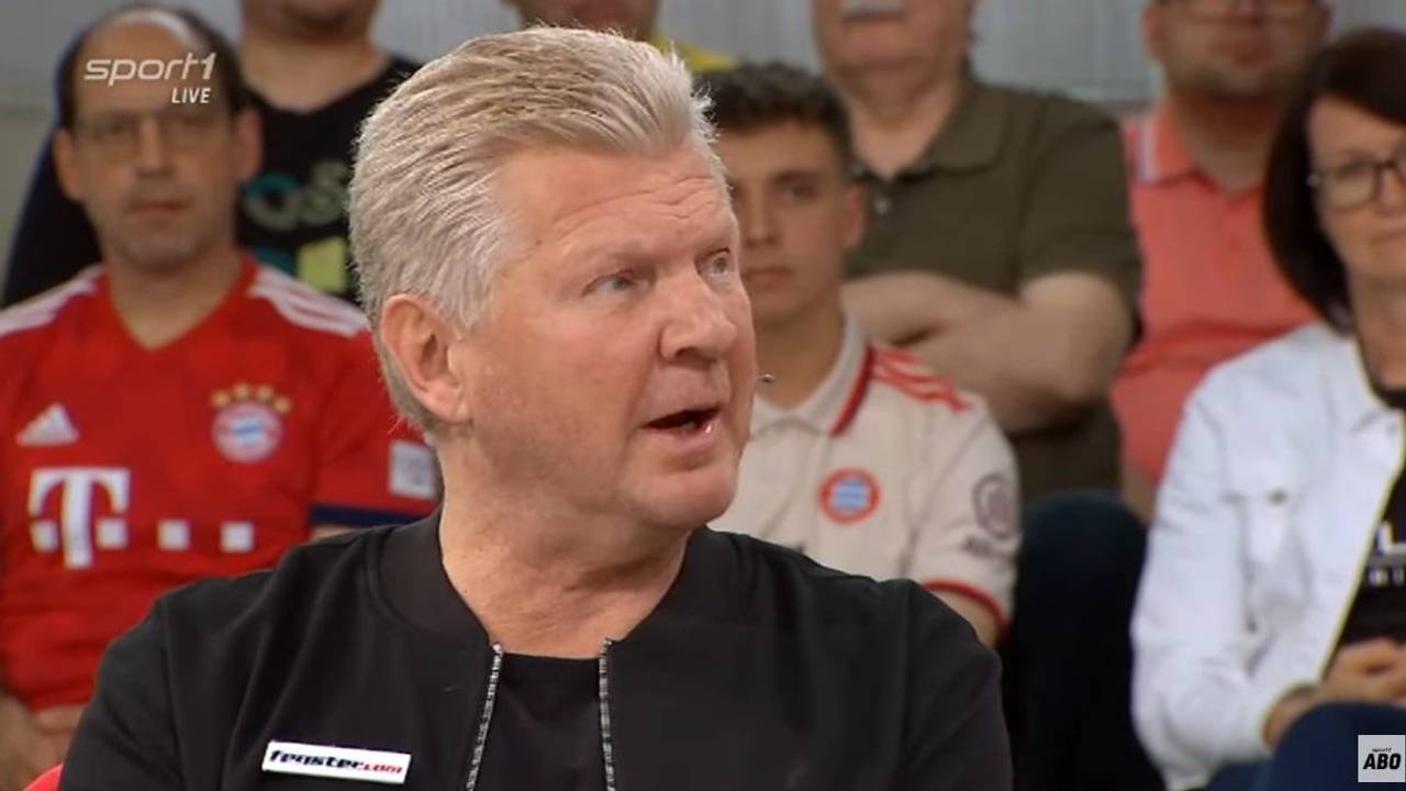 TV-Experte Stefan Effenberg spricht in der Runde beim Sport1-Doppelpass.