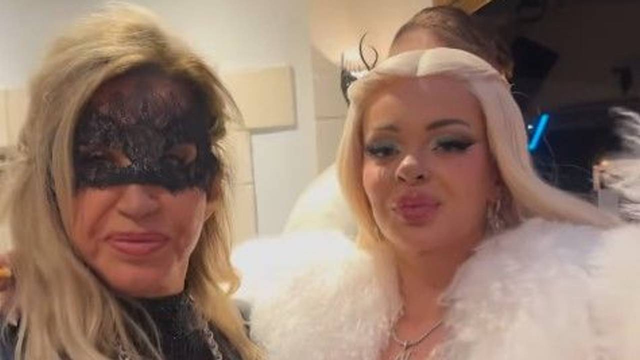 Zu sehen sind Carmen Geiss und Katja Krasavice am tanzen in einer Instagram-Story.