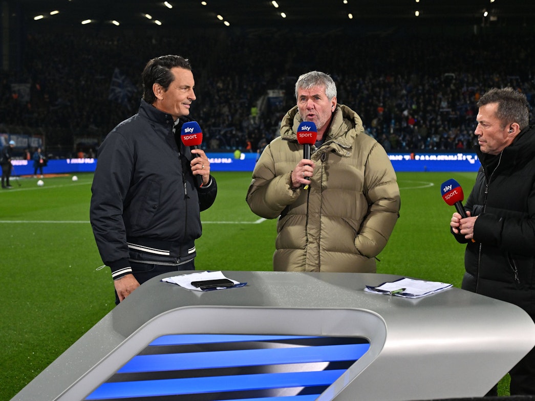 Friedhelm Funkel und Lothar Matthäus am Pult bei Sky.