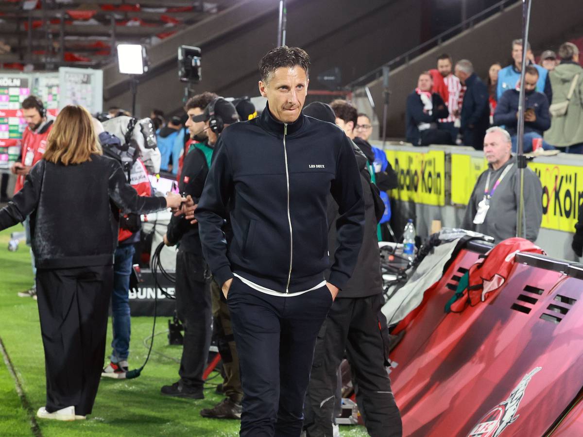 Christian Keller (ehemals 1. FC Köln) nach dem Spiel im Stadion.