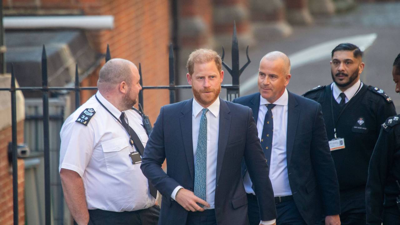 Prinz Harry vor einer Gerichtsverhandlung in London.