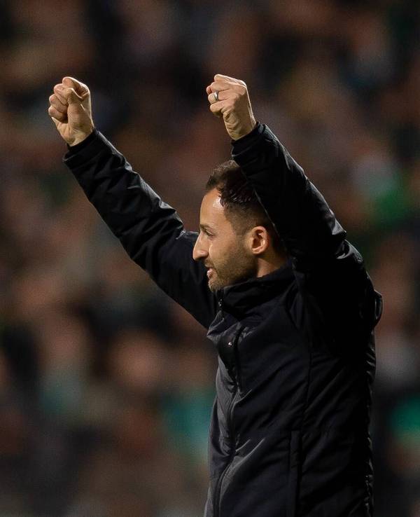 Domenico Tedesco am Spielfeldrand bei Werder Bremen.