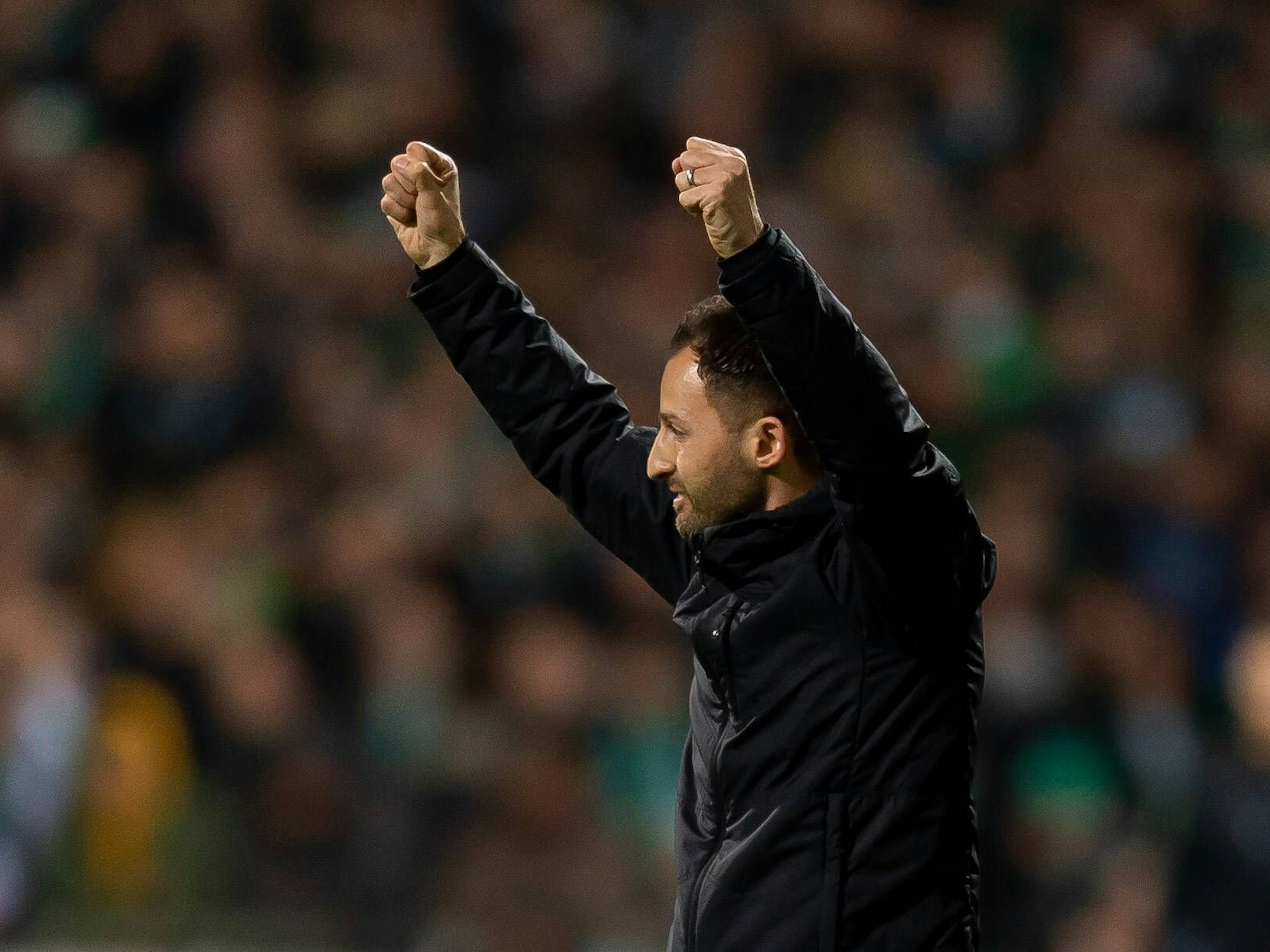 Domenico Tedesco am Spielfeldrand bei Werder Bremen.