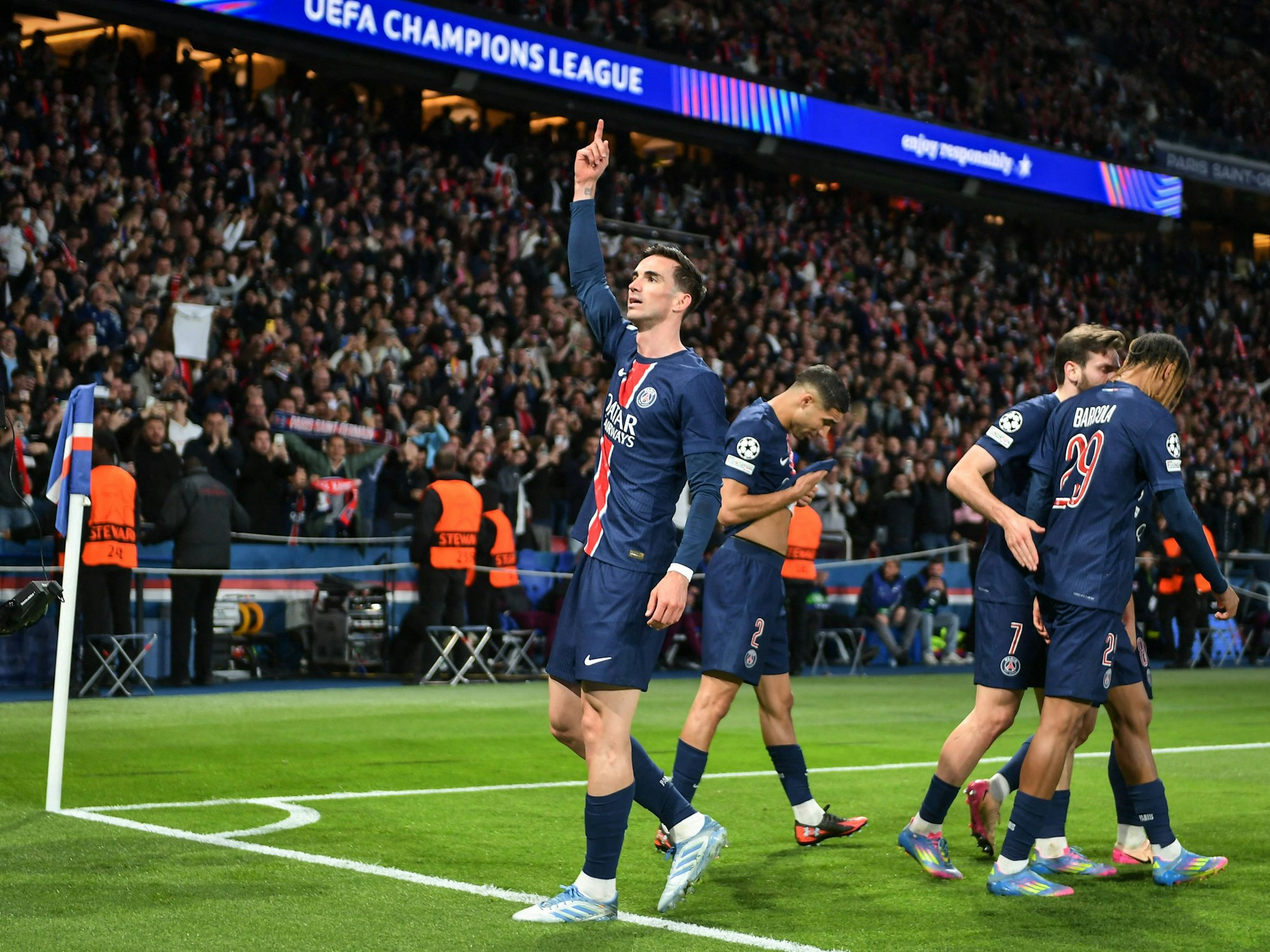 PSG-Profi Fabian Ruiz bejubelt seinen Treffer zur zwischenzeitlichen 1:0-Führung am Mittwoch (7. Mai 2025) im Halbfinale der Champions League gegen Arsenal.