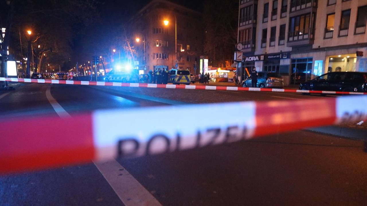Polizeiabsperrband in Köln