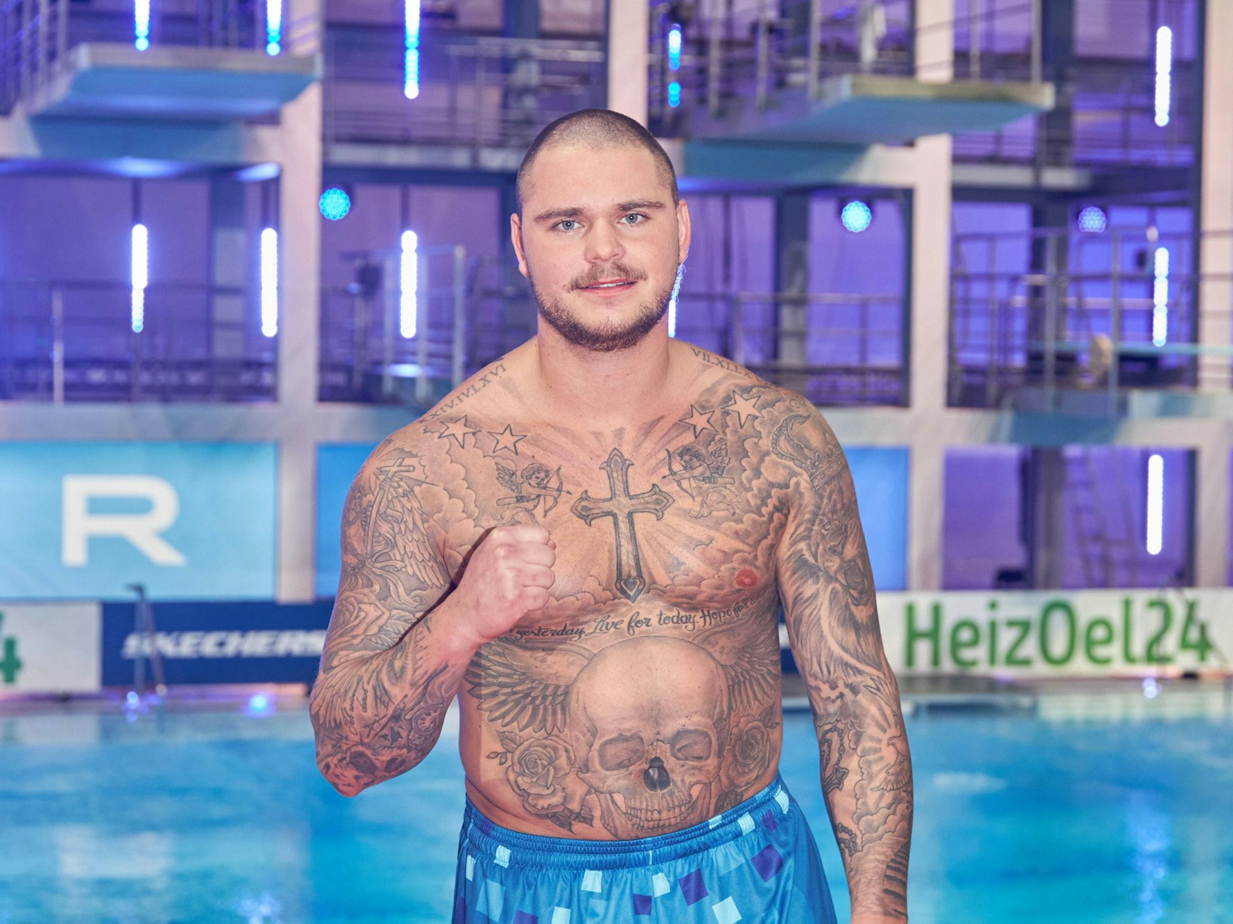 Nico Legat, hier als Teilnehmer des RTL Turmspringen 2024 im Berliner Velodrom, befindet sich nach eigenen Aussagen in einer Entzugsklinik.
