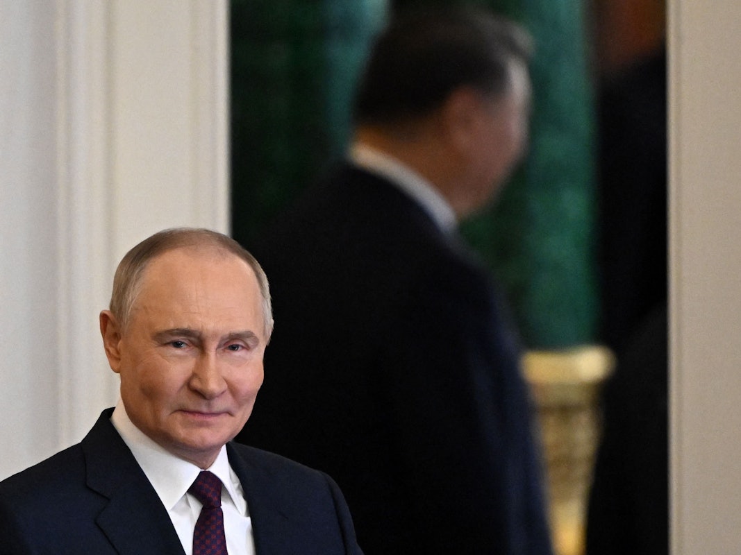 Auch Wladimir Putin (hier während Xi Jinpings Besuch in Moskau am 8. Mai) reagierte auf die Papst-Wahl.