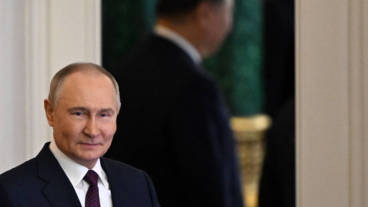 Auch Wladimir Putin (hier während Xi Jinpings Besuch in Moskau am 8. Mai) reagierte auf die Papst-Wahl.