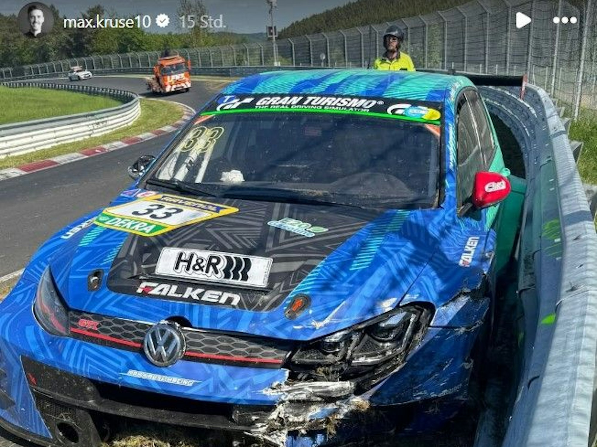 Der geschrottete Rennwagen von Max Kruse.