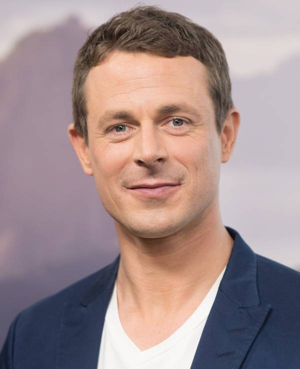 Alexander Bommes moderiert seit 2012 das ARD-Quiz „Gefragt – Gejagt“.