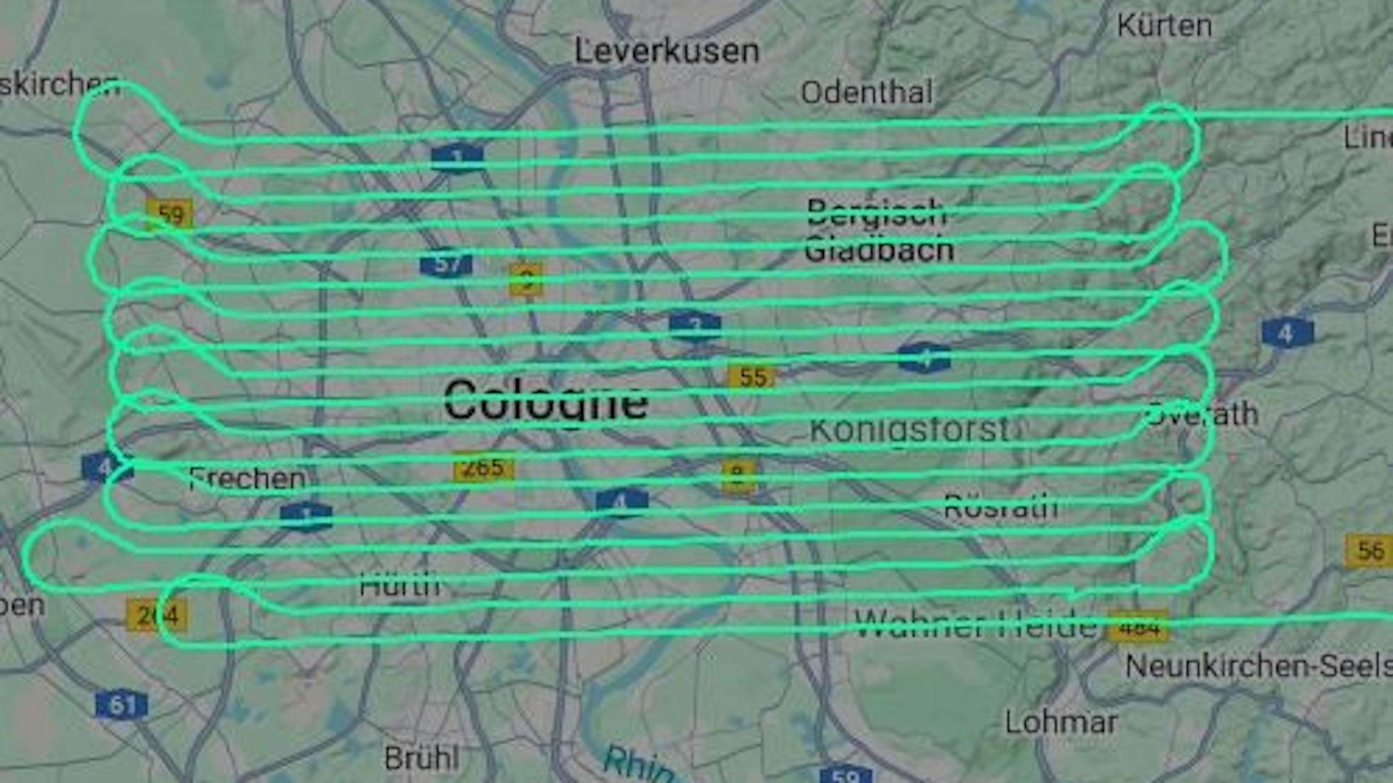Der Schlangenflug der Cessna über das Kölner Stadtgebiet.