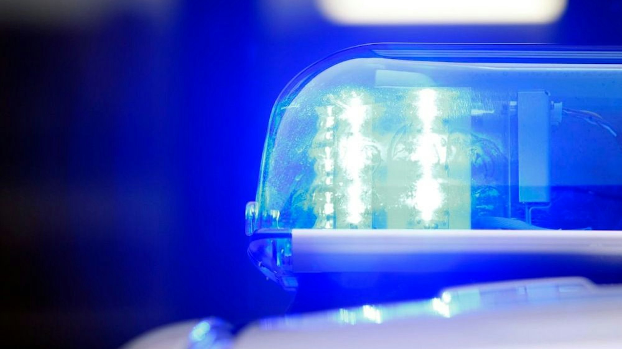 Polizeieinsatz nach Raubüberfall in Monheim am Rhein