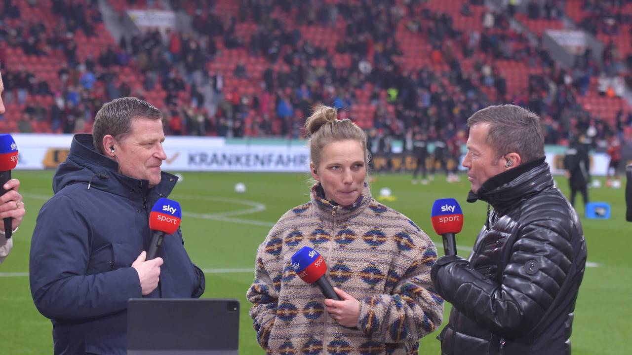 Bayerns Sport-Boss Max Eberl (l.), Tabea Kemme und Lothar Matthäus (M.) im Interview vor dem Spiel.