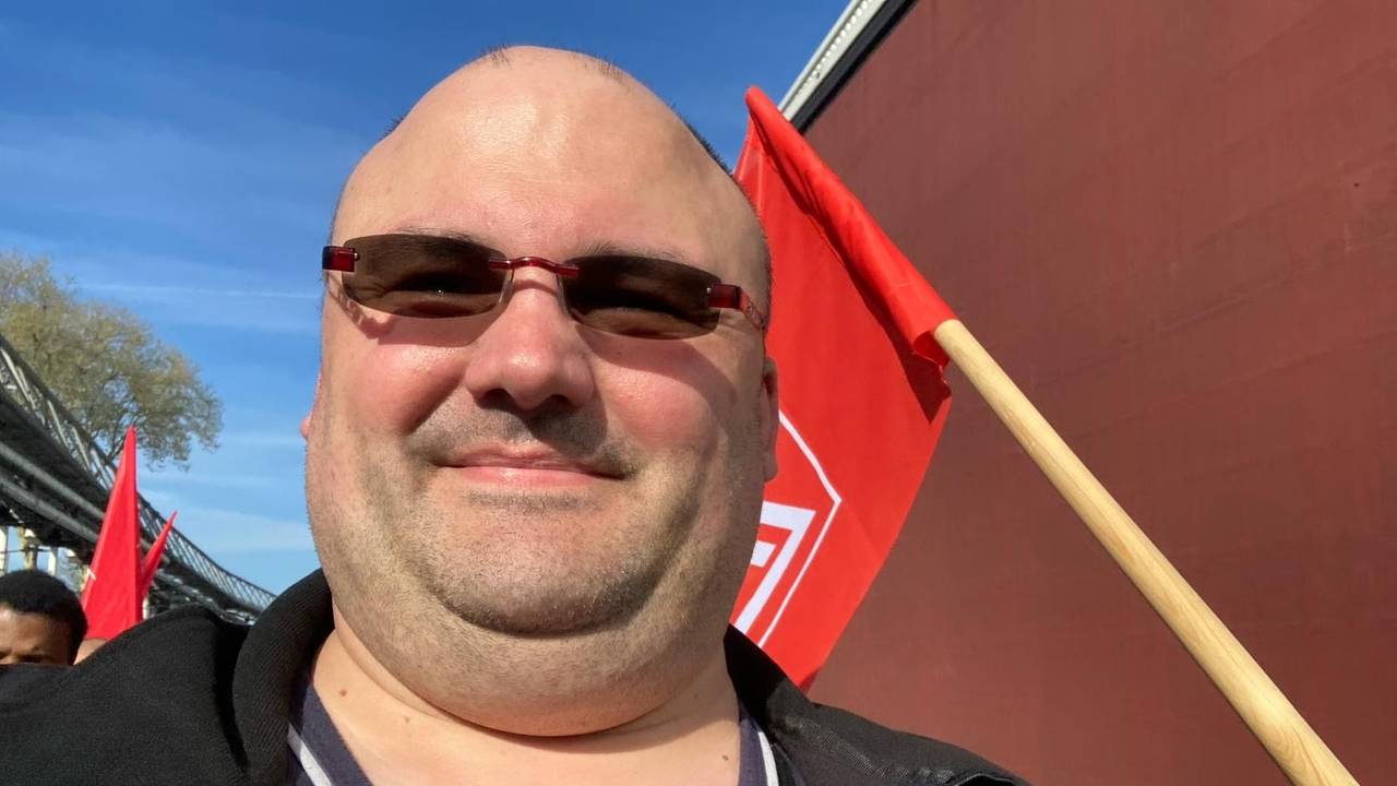 Angelo Deckert bestreikt das Kölner Ford-Werk