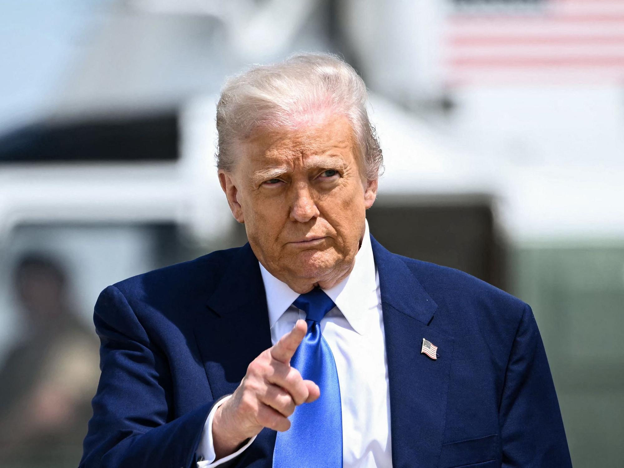 Donald Trump am 12. Mai auf dem Weg zur Air Force One