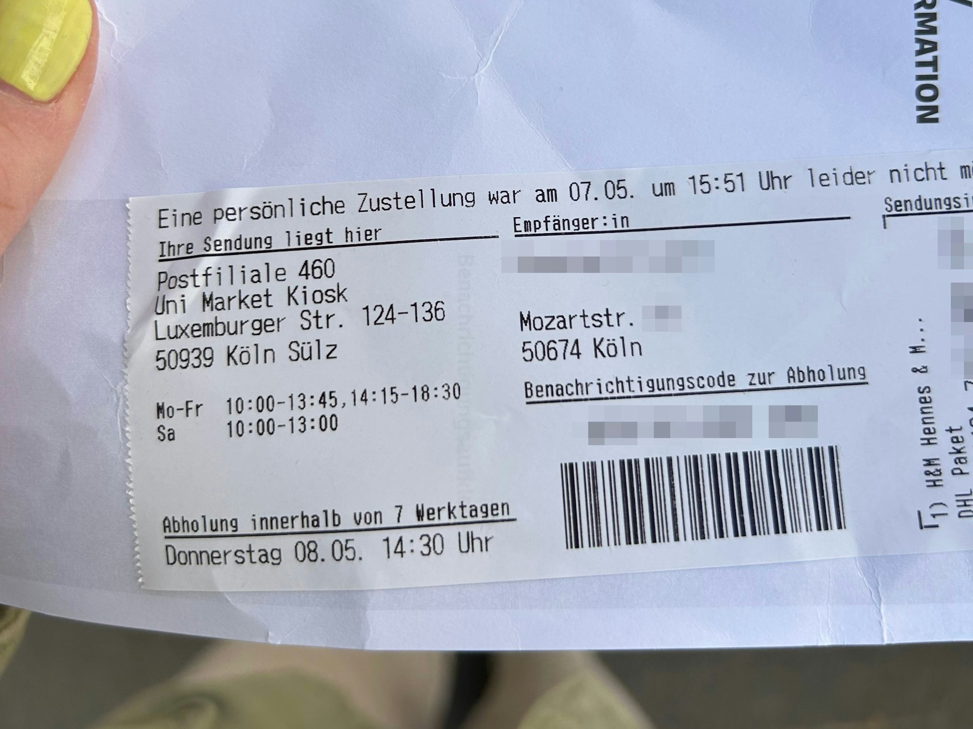 Das Foto zeigt den Paketschein für die DHL-Lieferung und den Ablageort in der Luxemburger Straße.