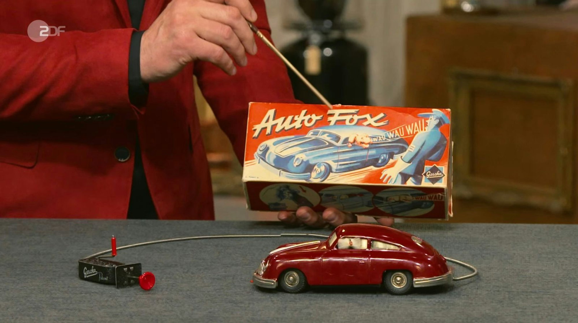 Das „Auto Fox“ stammte von der Firma Gescha der Gebrüder Schmidt (Nürnberg) aus dem Jahr 1955. (Bild: ZDF)