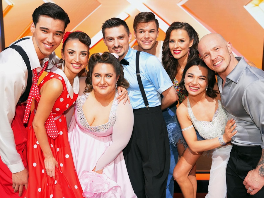 Diese vier Paare machen sich Hoffnung auf den Finaleinzug und damit auf den Sieg in der aktuellen Staffel von „Let's Dance“: Diego Pooth und Ekaterina Leonova, selfiesandra und Zsolt Sándor Cseke, Taliso Engel und Patricija Ionel sowie Fabian Hambüchen und Anastasia Maruster (v.l.).